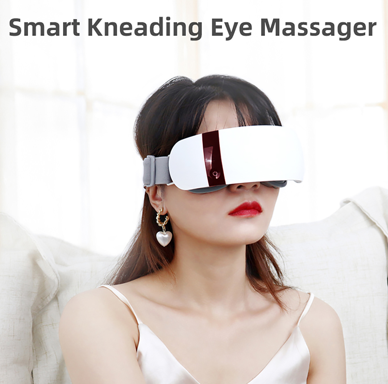 Simulation of hand eye massager